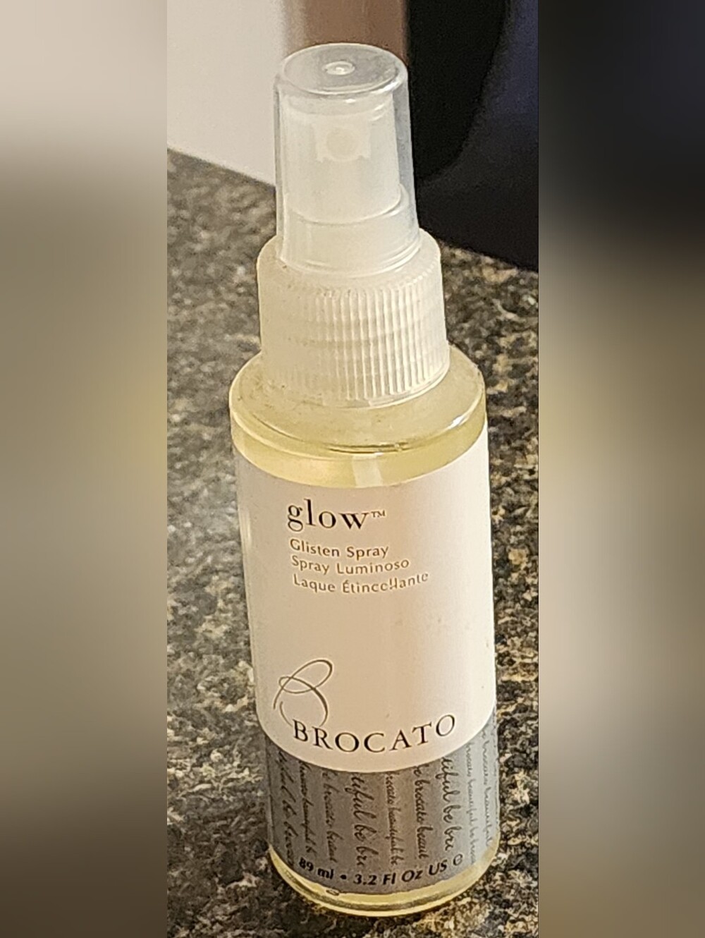Broato Glow Glisten Spray Mist 3.2 Oz New